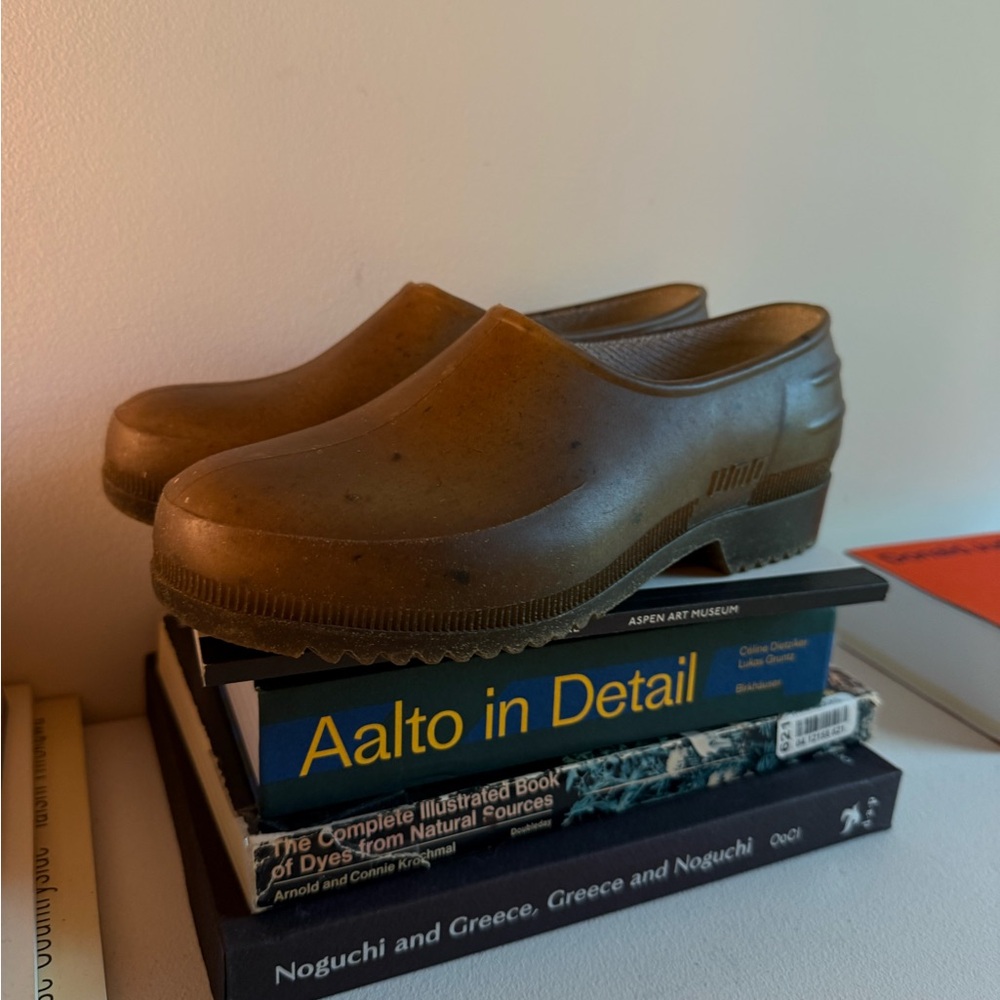 Plasticana hemp clogs